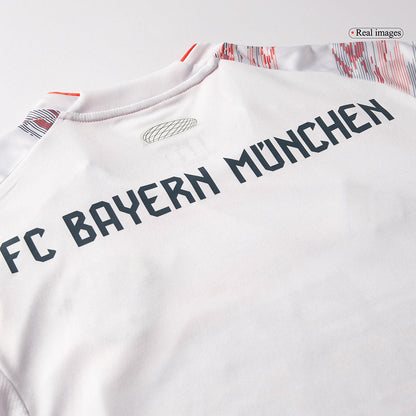 Men's Bayern Munich Away Full Kit 2025/26