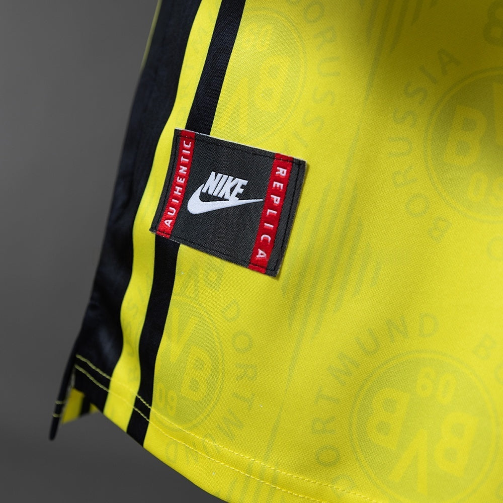 Dortmund Home Jersey 1996-97 Retro Football Kit Long Sleeves