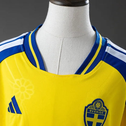 Kids Sweden Home Jersey 2026 World Cup Football Kit Soccer Shirt