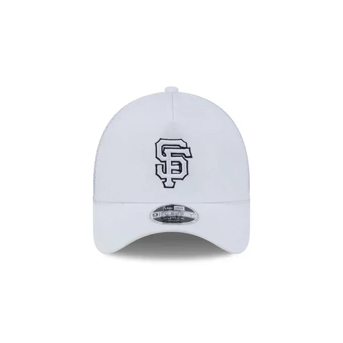 New Era San Francisco Giants 2026 Batting Practice White 9FORTY APEX Trucker Snapback Hat