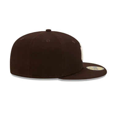 New Era New York Yankees Basic 59FIFTY Fitted Hat - Brown