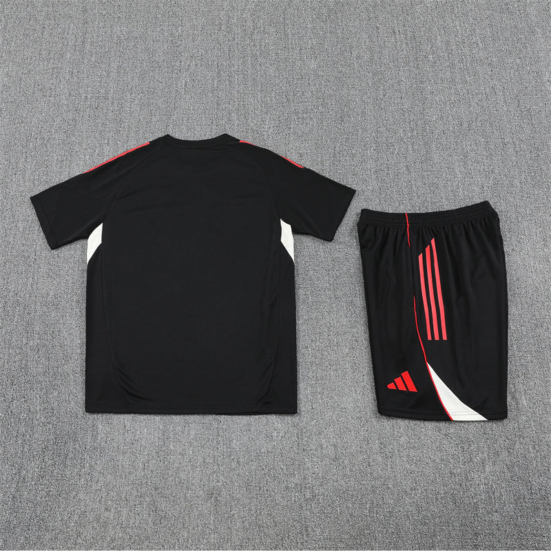 Liverpool Training Tracksuits 25/26 Football Kit Soccer Jersey