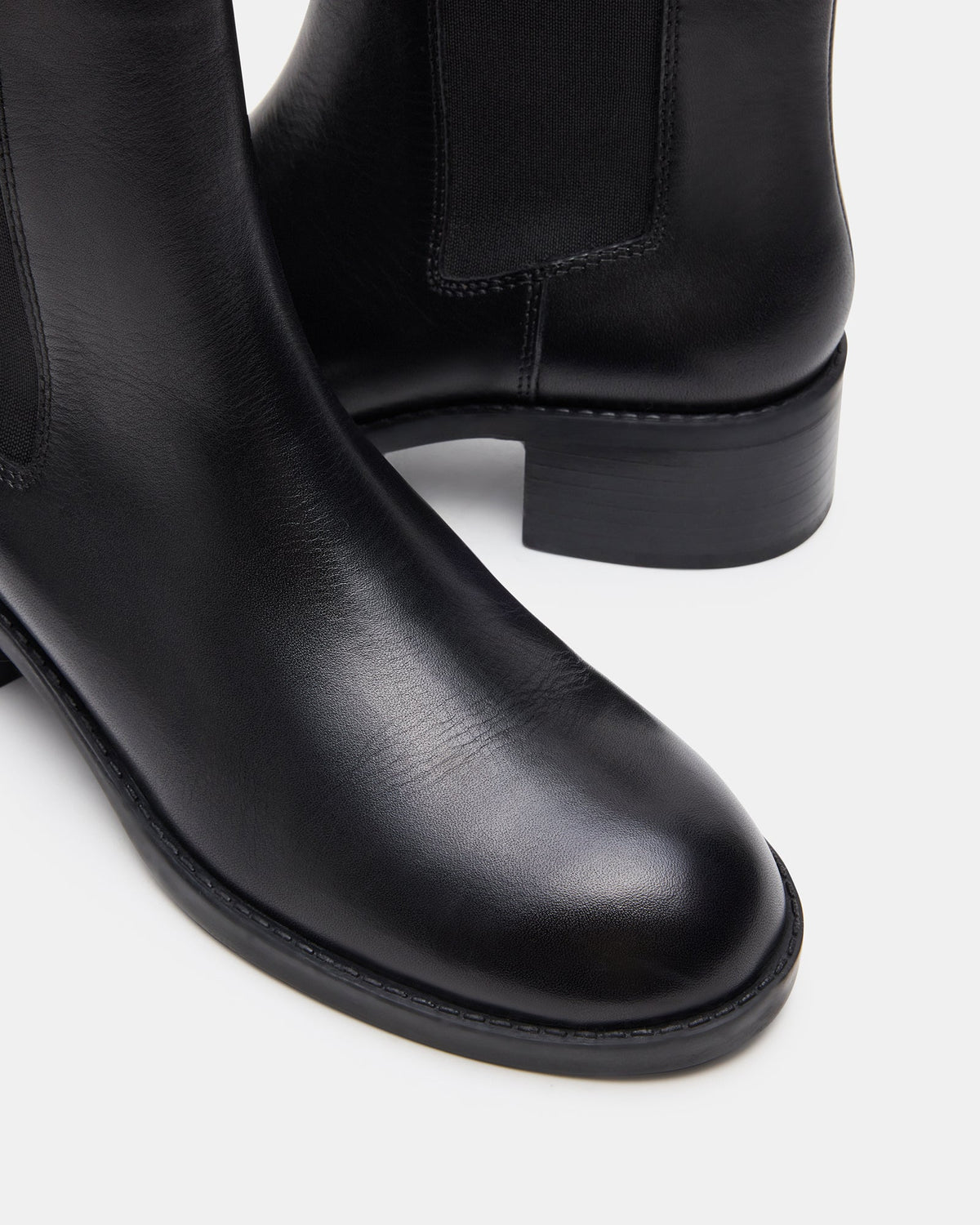 KAPLAN BLACK LEATHER