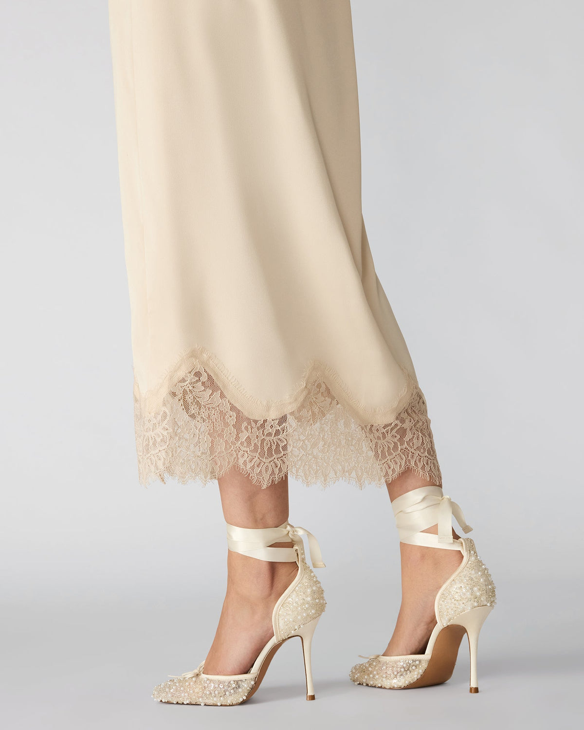 LARINA EMBELLISHED IVORY