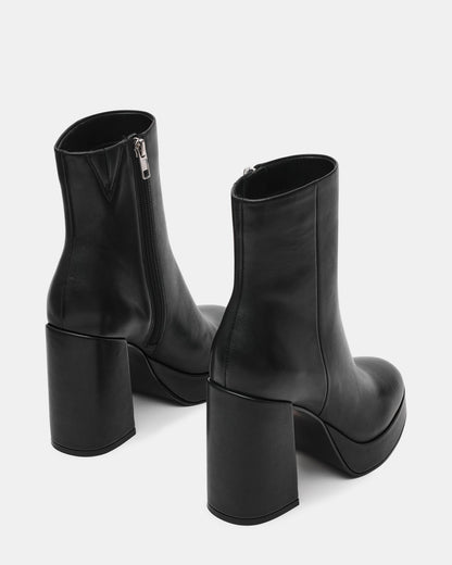 TYRA BLACK LEATHER