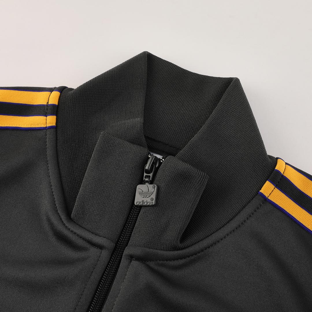 Manchester United 2025/26 Black Training Jacket