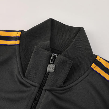 Manchester United 2025/26 Black Training Jacket