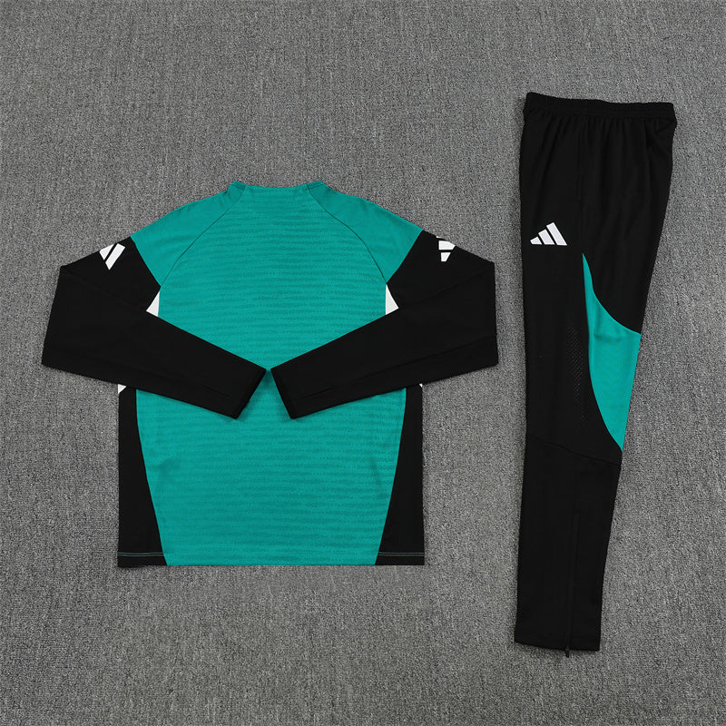 Liverpool Training Tracksuits 25/26 Football Kit Player Version