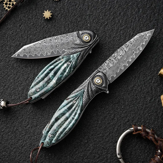 Damascus Folding Knife – Peacock Forge VG10 Pocket with Hand-Carved Handle EDC