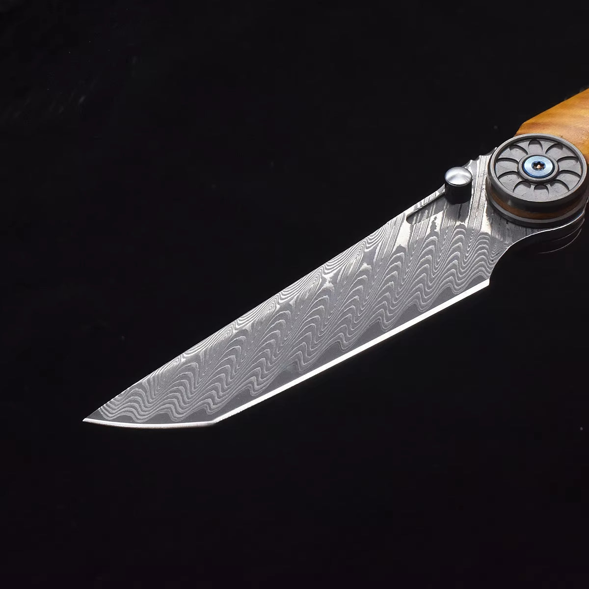 Damascus Folding Knife – SolarFlame EDC with VG10 Steel with Golden Phoebe Handle