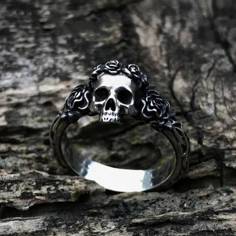 Gothic Skull Ring – Thorned Rose Celtic Punk Biker Statement