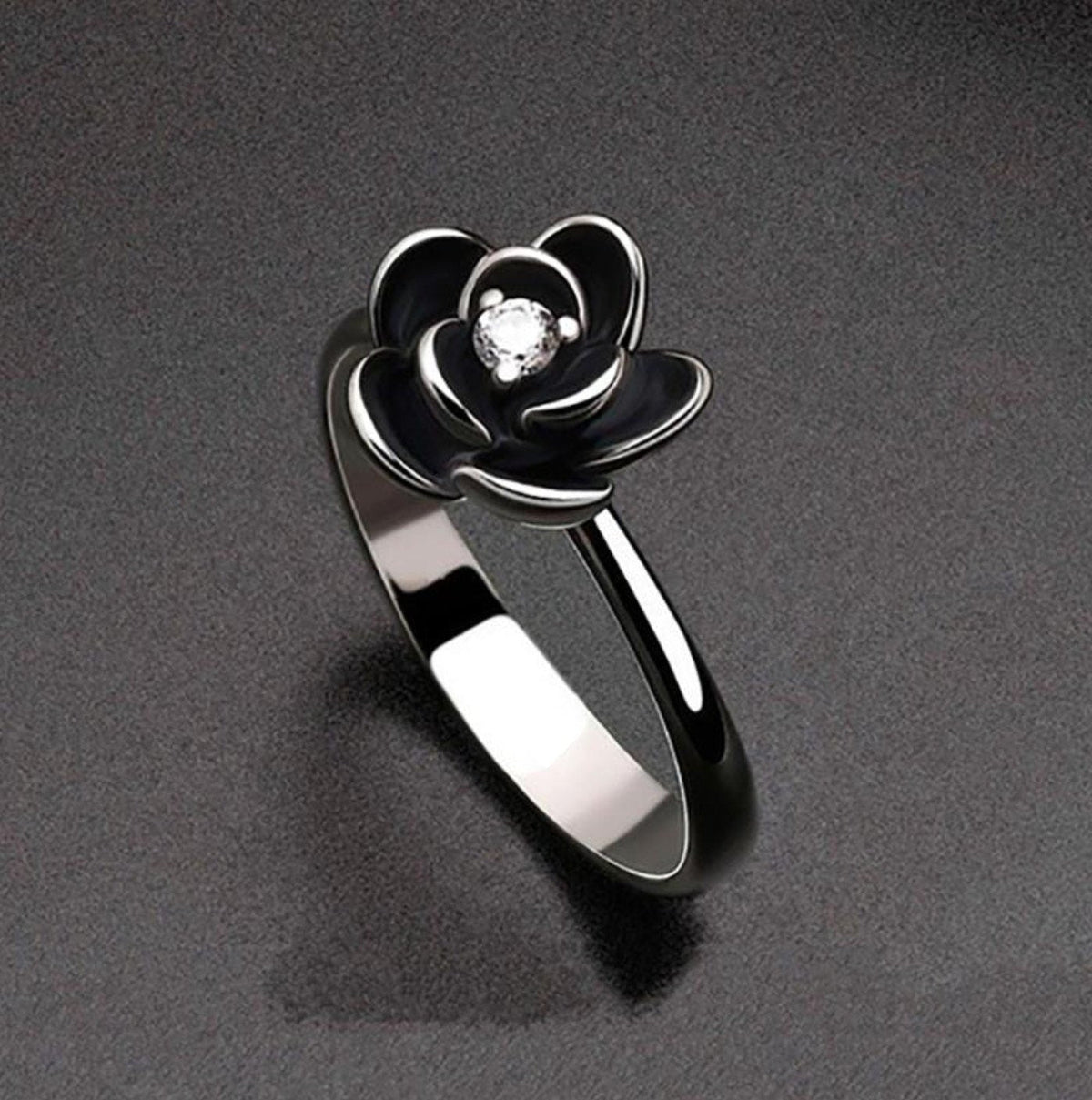 Gothic Statement Ring – Punk with Black Dahlia Flower Zirconia Dark Floral