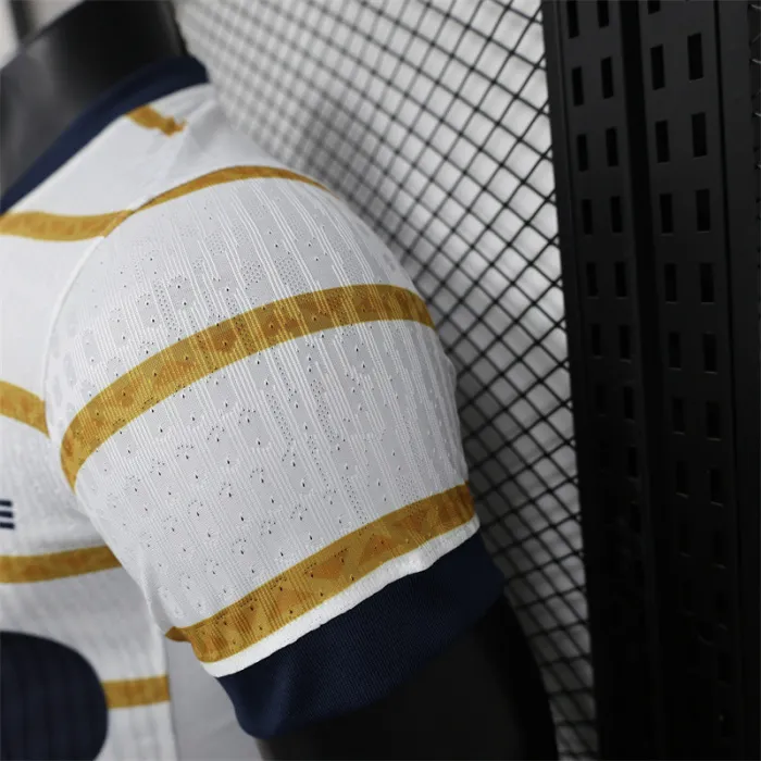 Player Version Pumas UNAM Home Jersey 24/25 Football Kit