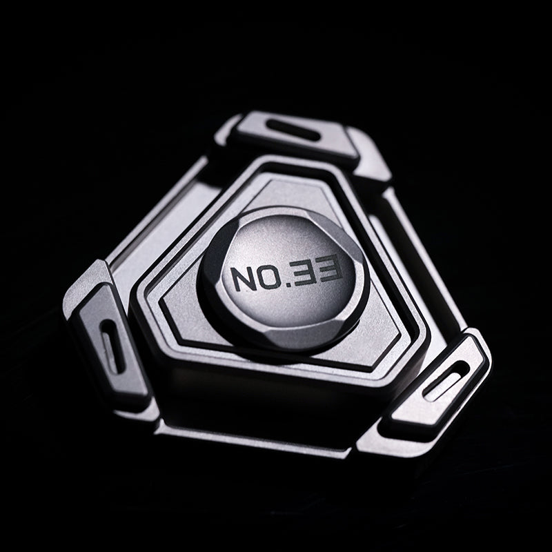 Magnetic Fidget Spinner – Gyro Heart Interactive Metal with R188 Bearings