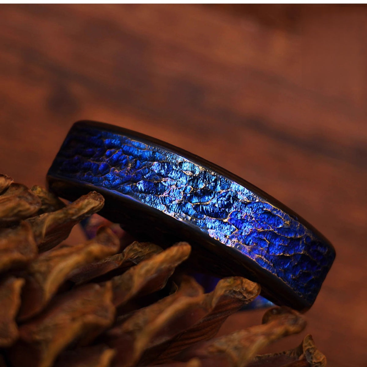 Titanium Single Finger Knuckles – TC4 Meteorite Crater with Blue Anodized Limited Edition
